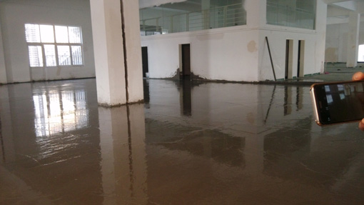 廠房裝修地面施工圖片