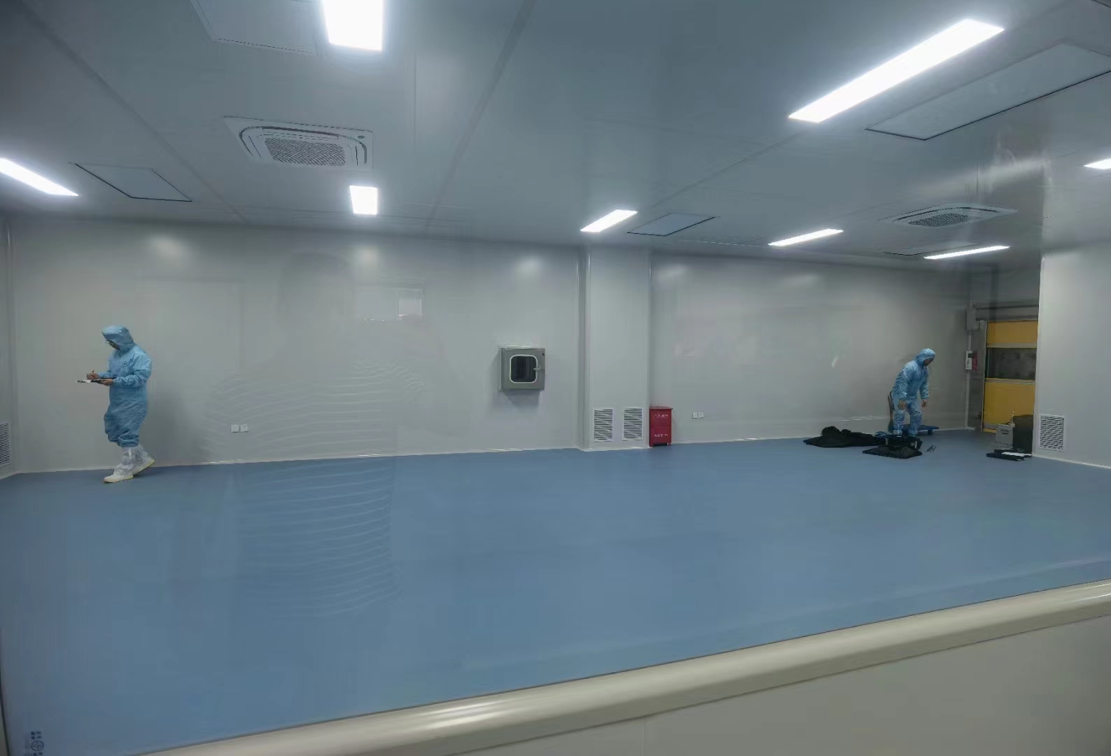 萬(wàn)級(jí)潔凈區(qū)圖片