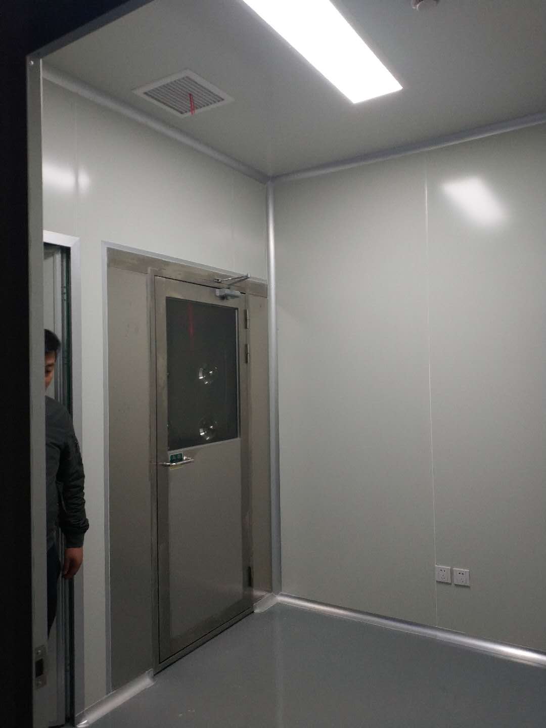 潔凈區(qū)人流通道